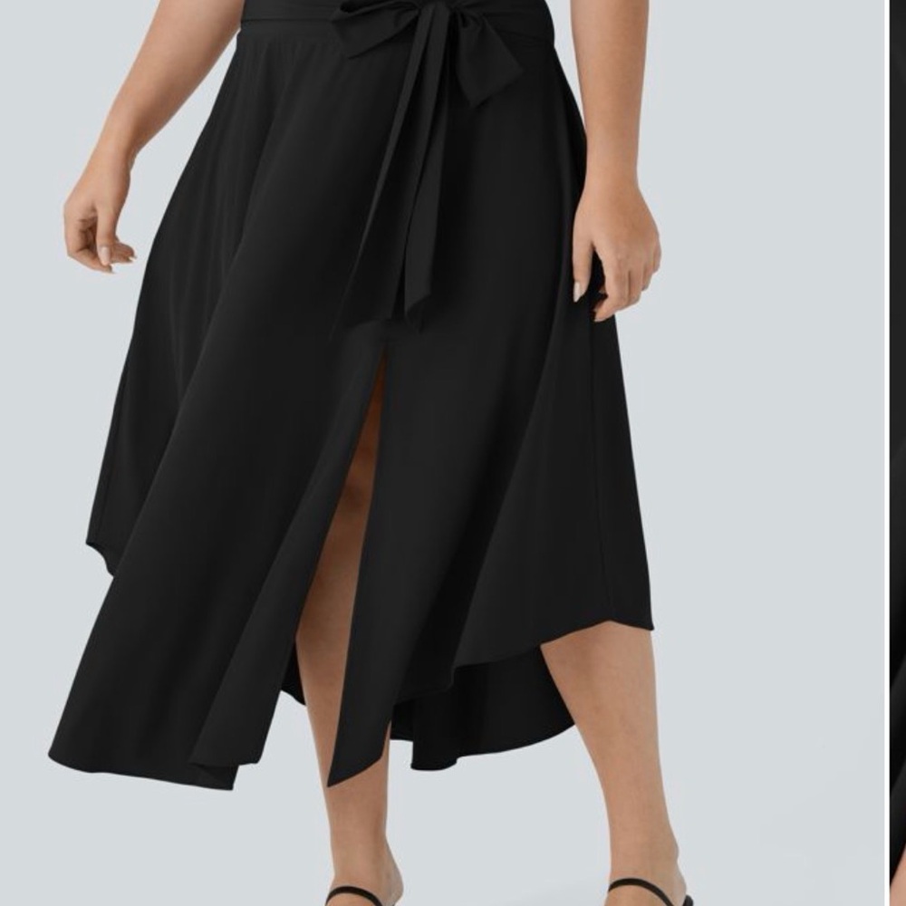 Halara brand new with tags XL regular breezful Black Midi Skirt with shorts